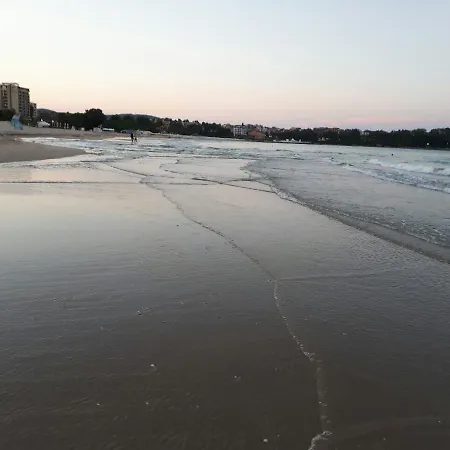 Liberty 아파트호텔 프리모르스코